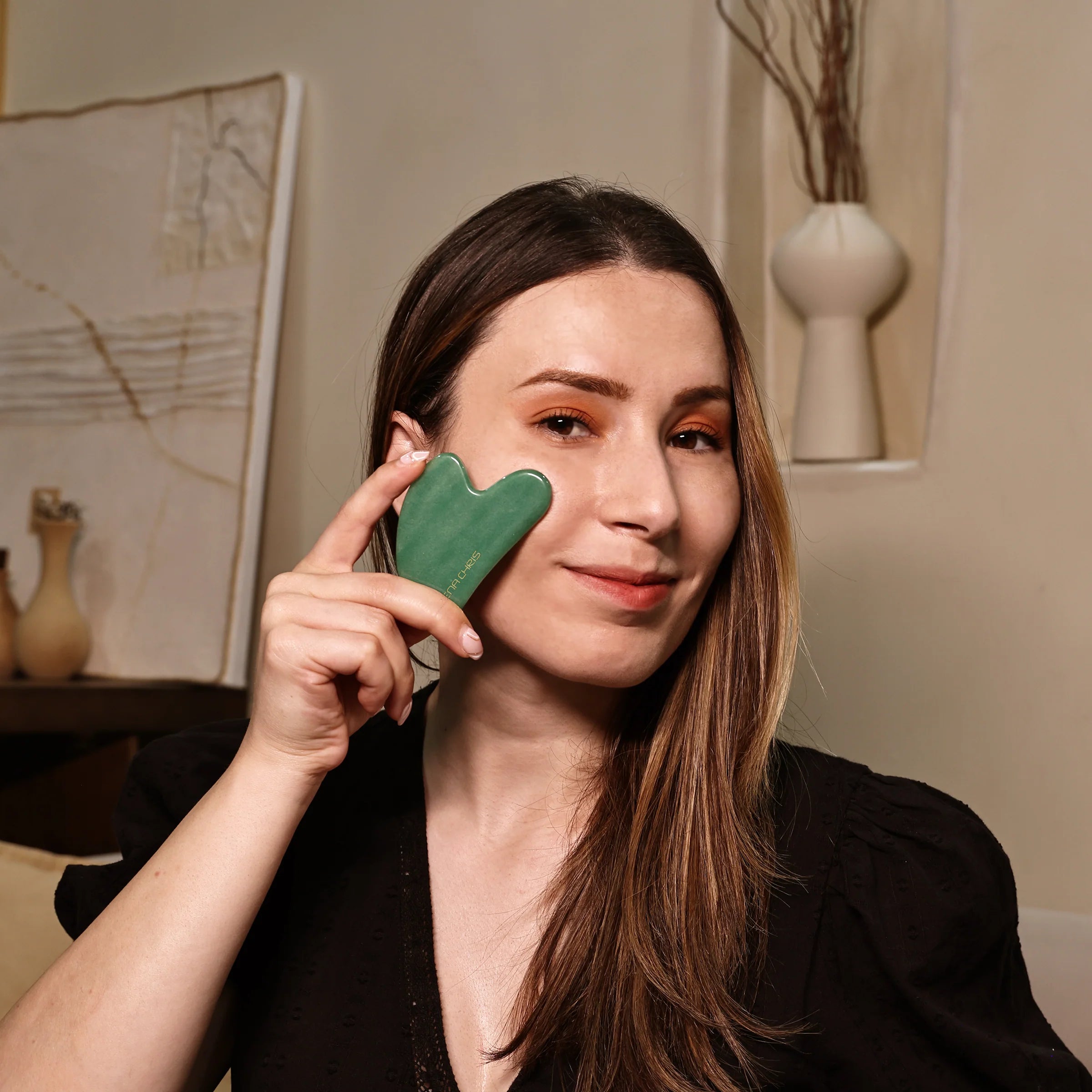 Rena Chris | Green Jade Facial Gua Sha Tool | رينا كريس كواشا من حجر الكوارتز الاخضر